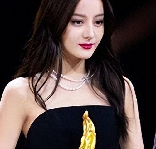 吃瓜爆料娱乐圈迪丽热巴